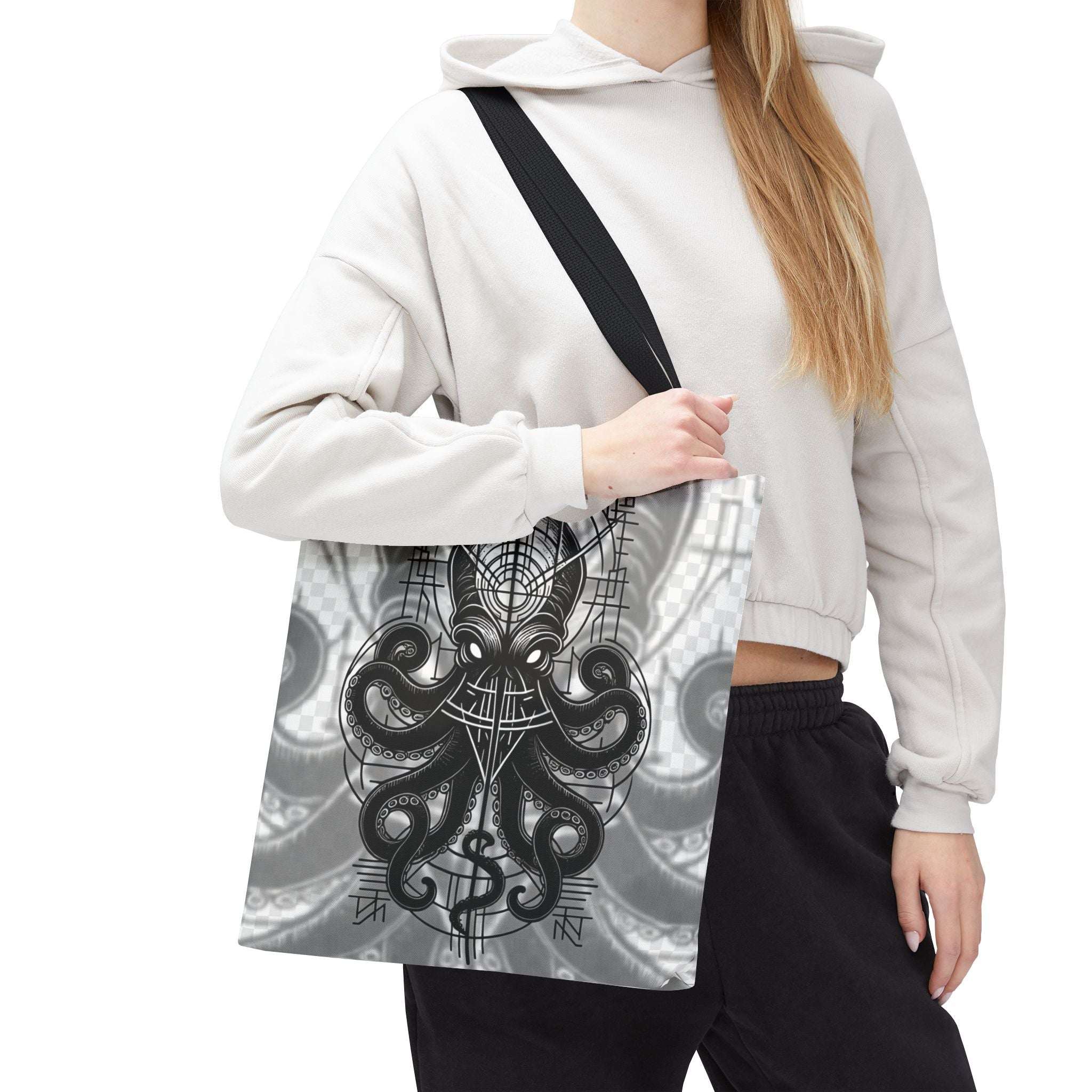 Tote Bag — Pulpo Lovecraftiano oscuro con símbolos ocultistas
